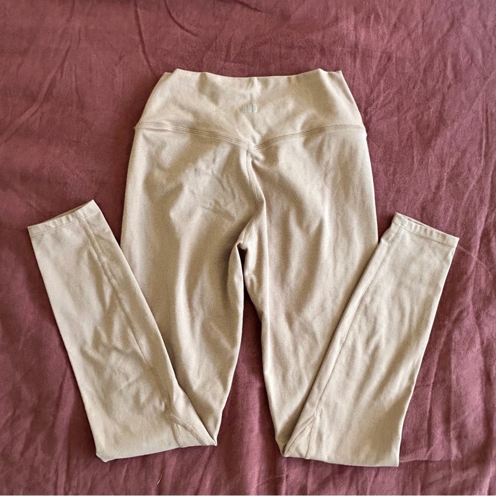 CSB Crop Shop Boutique Serenity Drawstring Leggings in Dune Size M - Picture 3 of 4